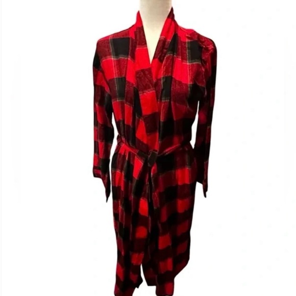 Cozy Buffalo Check Flannel Robe - Picture 6 of 9